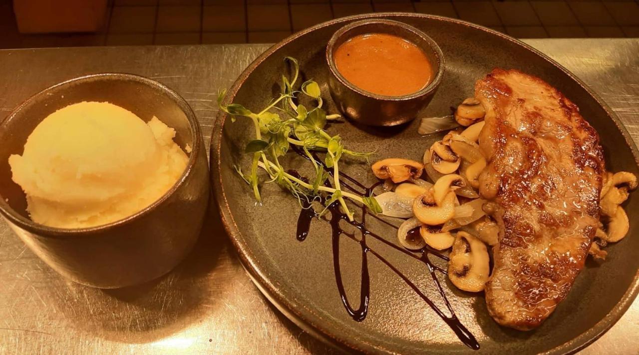 Station House Hotel Letterkenny Eksteriør billede